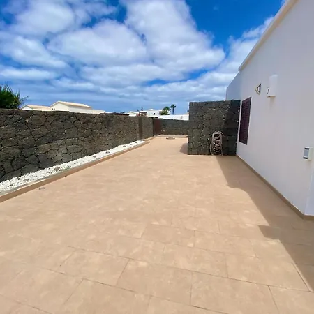 Abuelo Paco - Private Heated Pool Vila Playa Blanca (Lanzarote)