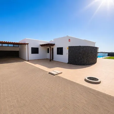 Abuelo Paco - Private Heated Pool Villa
